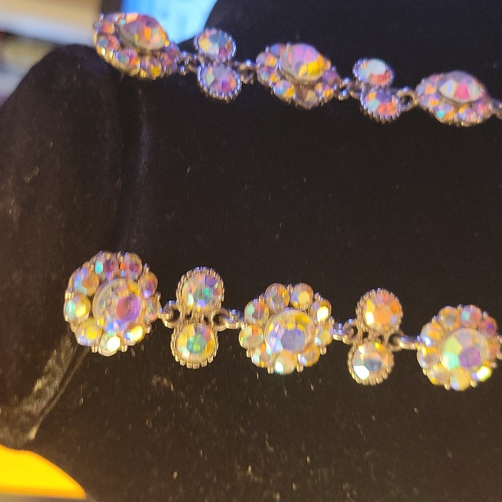 Chandelier 4" pierced dangle earrings gold clear faceted stones silver  4" EUC… - Picture 2 of 6